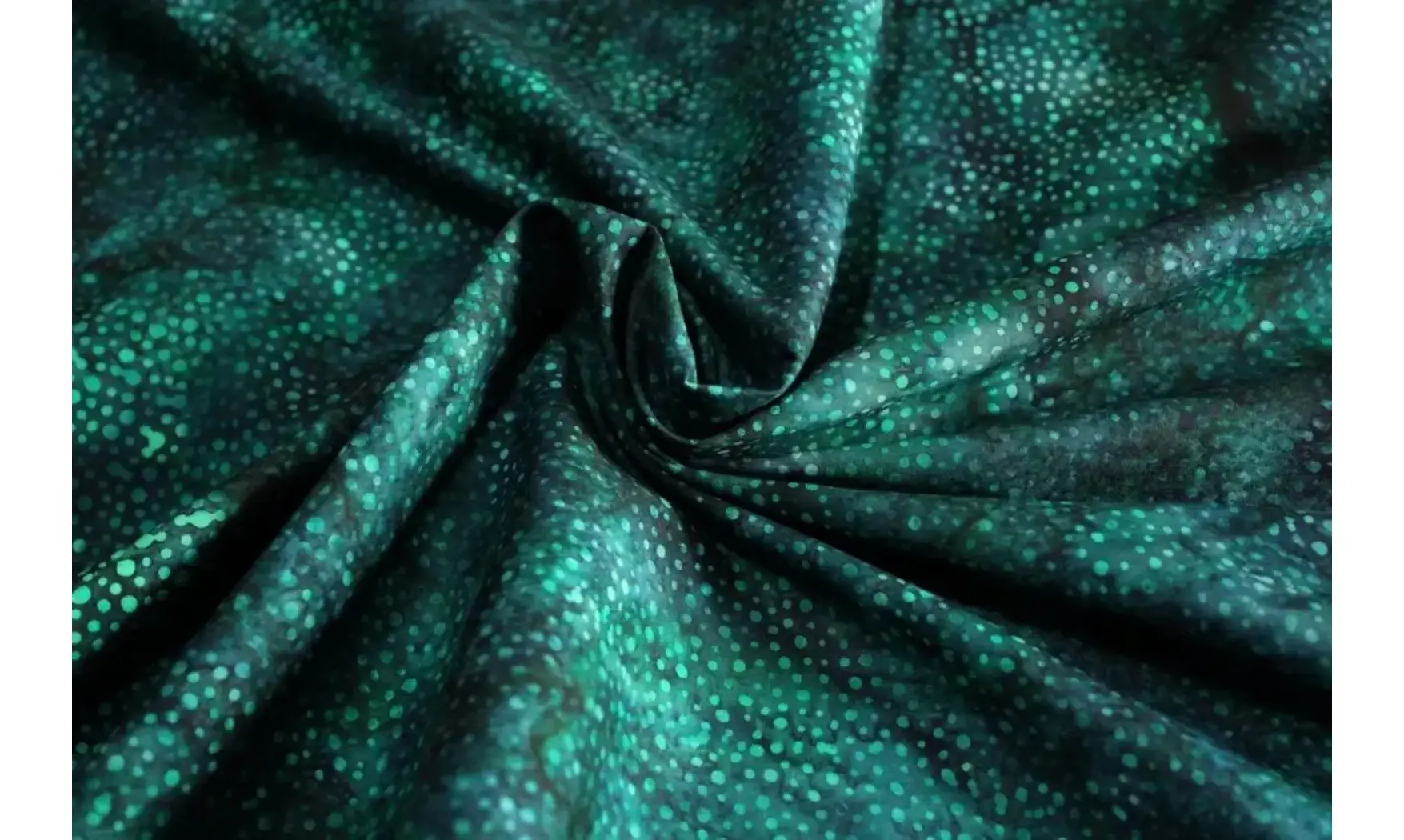 Batik pointillisme forêt