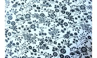 Tissu blanc floraison noire