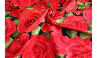 Tissu grandes roses rouges