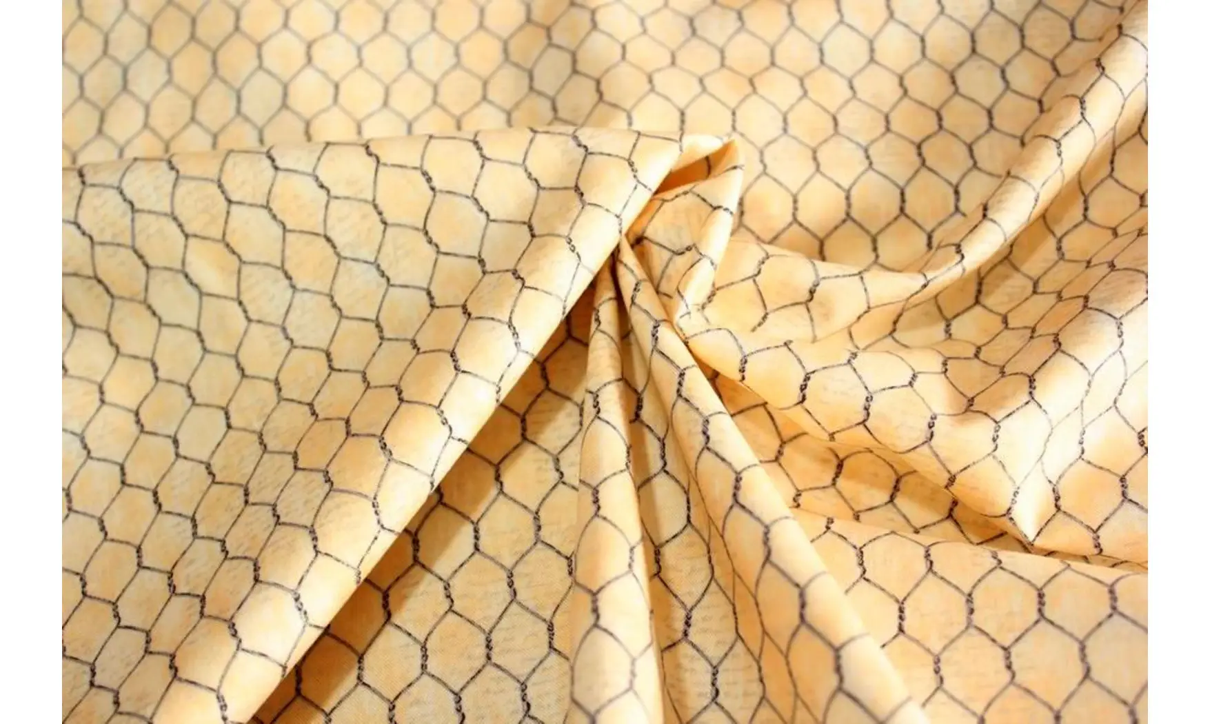 Tissu grillages poules