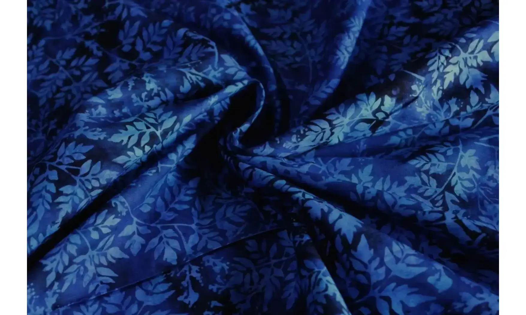 Batik feuillage de nuit