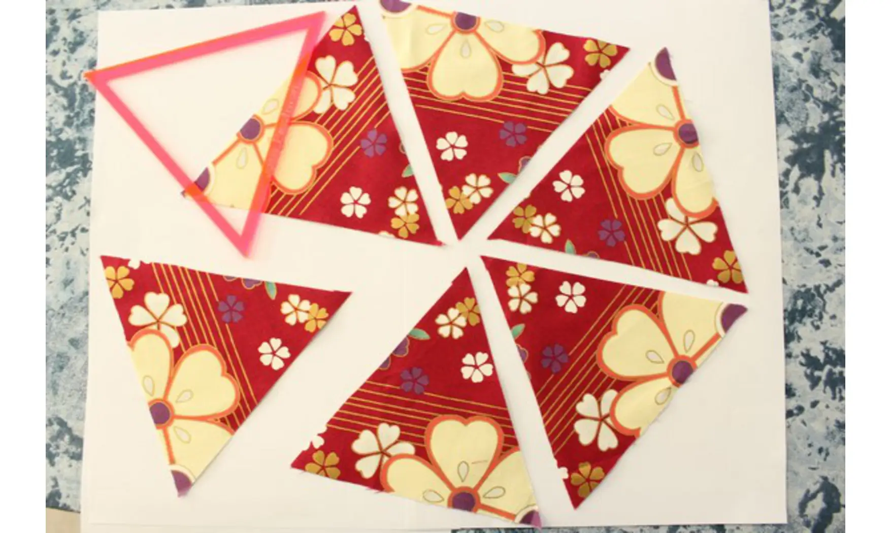 Gabarit triangulaire Kaléidoscopes