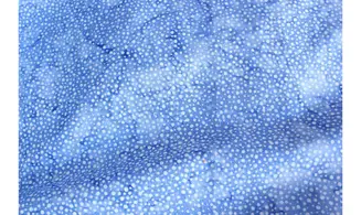 Batik bleu pointillisme