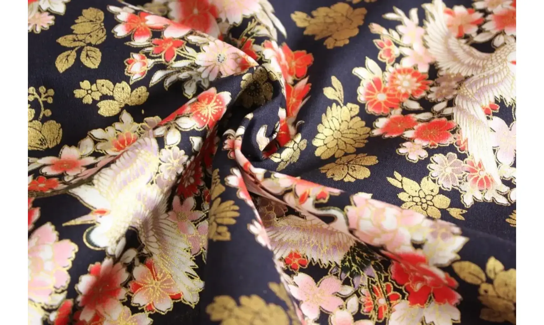 Tissu couronnes d'oiseaux