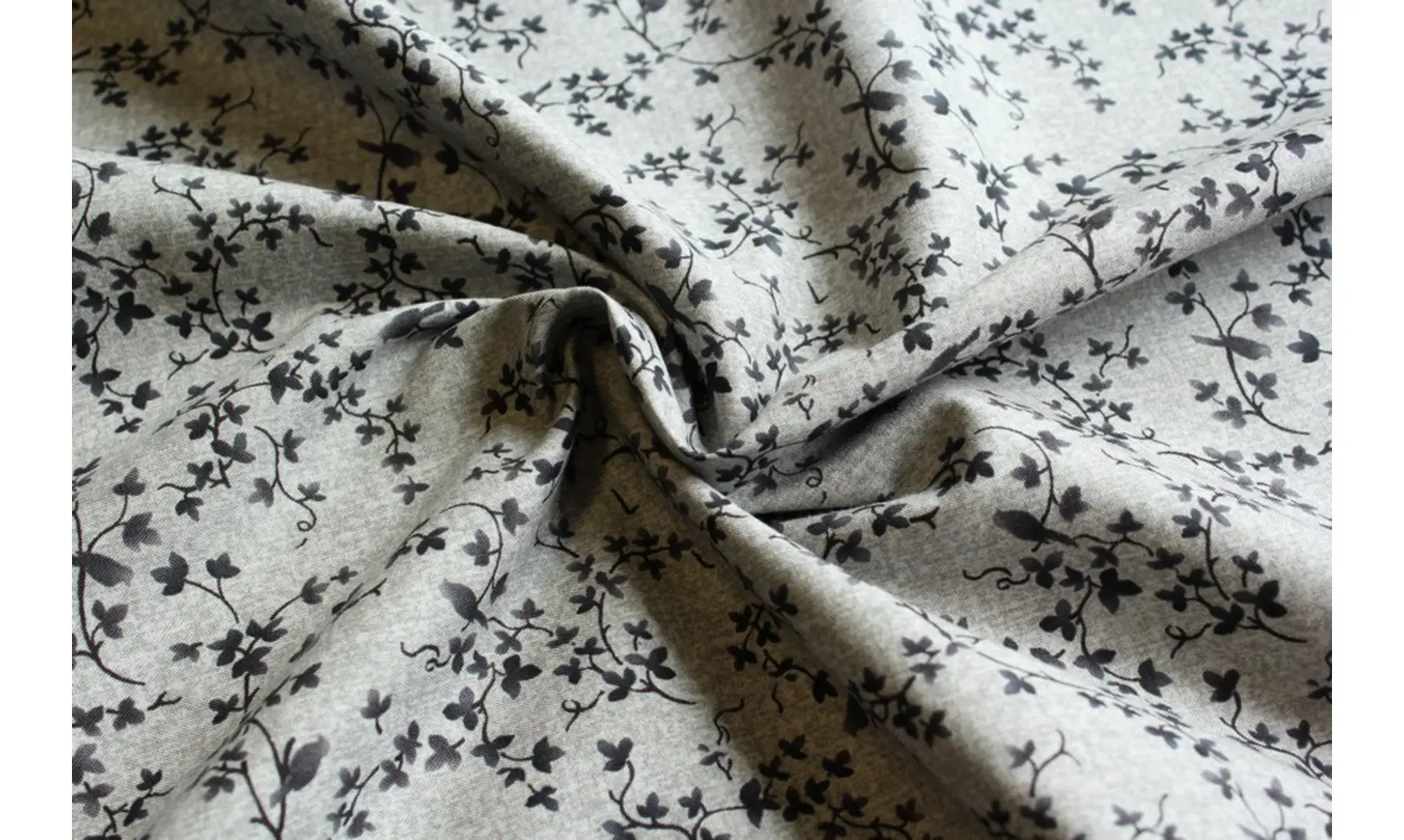 Tissu Aiko's Garden oiseaux