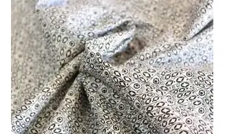 Tissu plume de dentelle