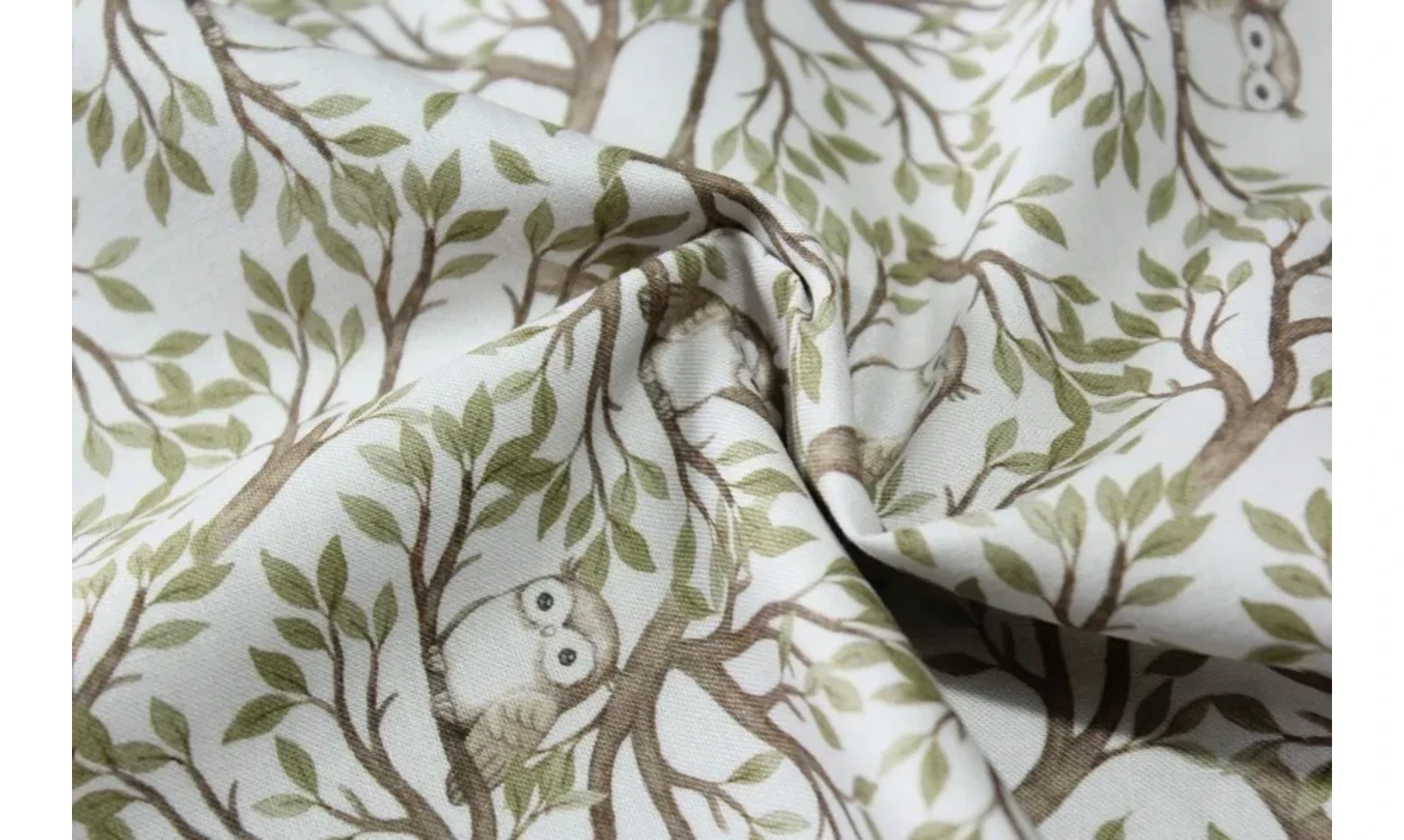 Tissu hiboux dans la forêt