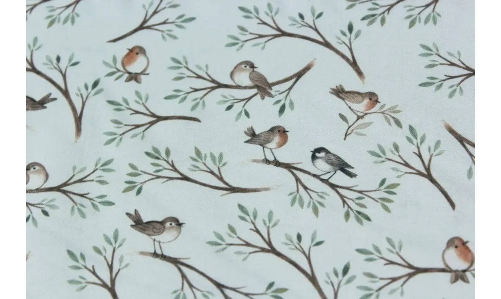 Tissu oiseaux dans la forêt