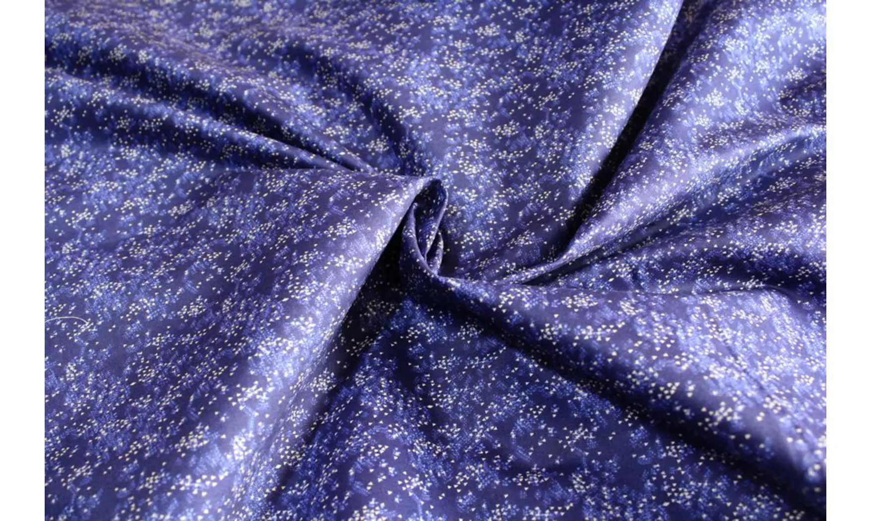 Tissu bleu foncé reflets
