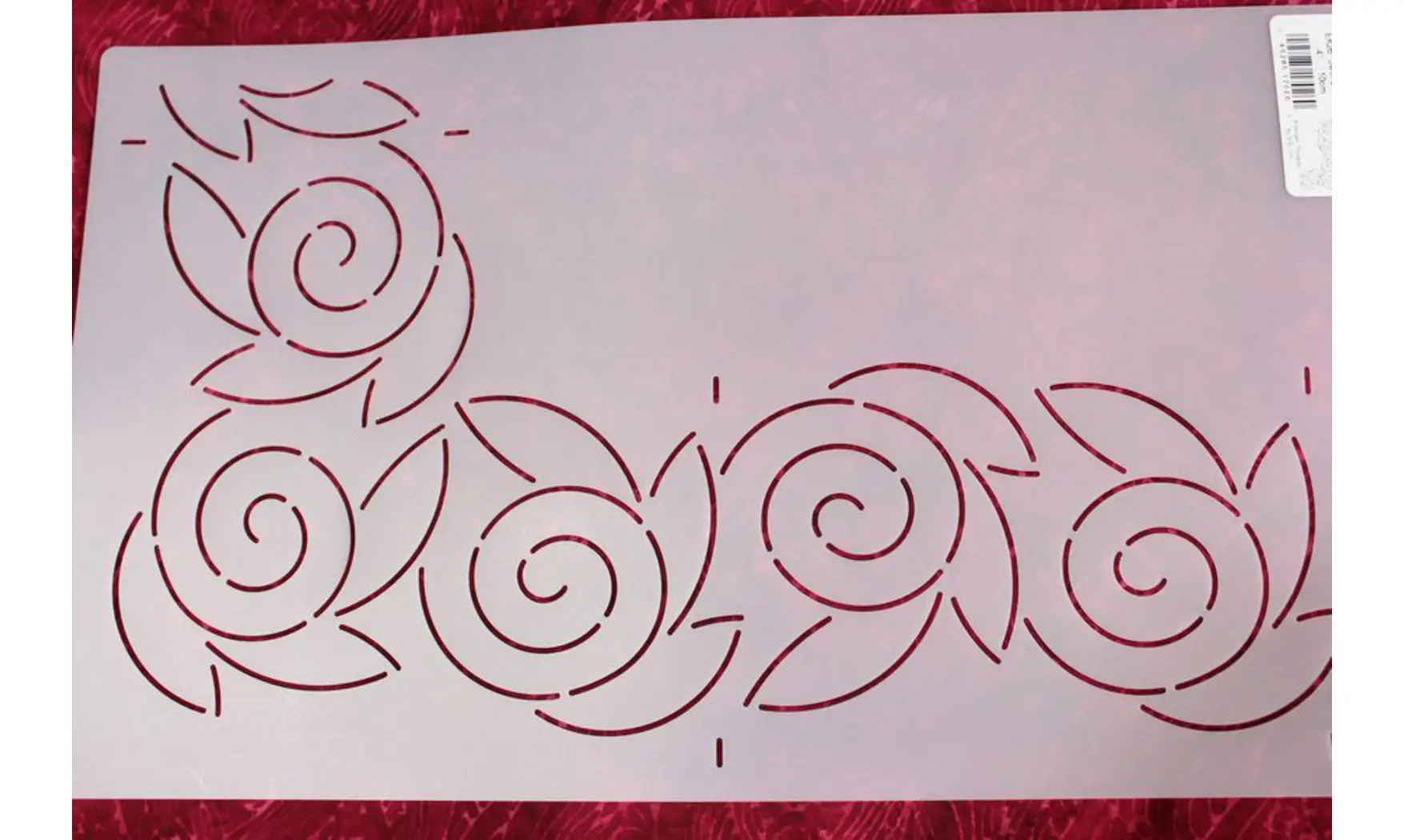 Bordure volutes et feuilles - 10 cm