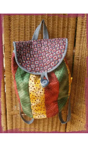 Sac à dos avec des bandes