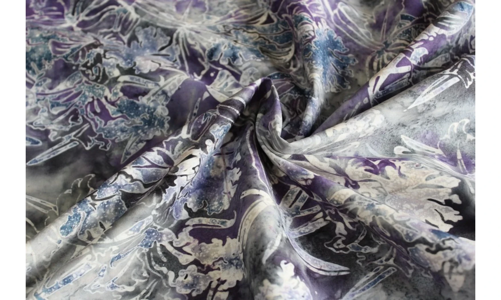 Batik tons gris violet floraison