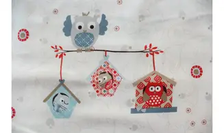 Tissu gris hiboux nichoirs