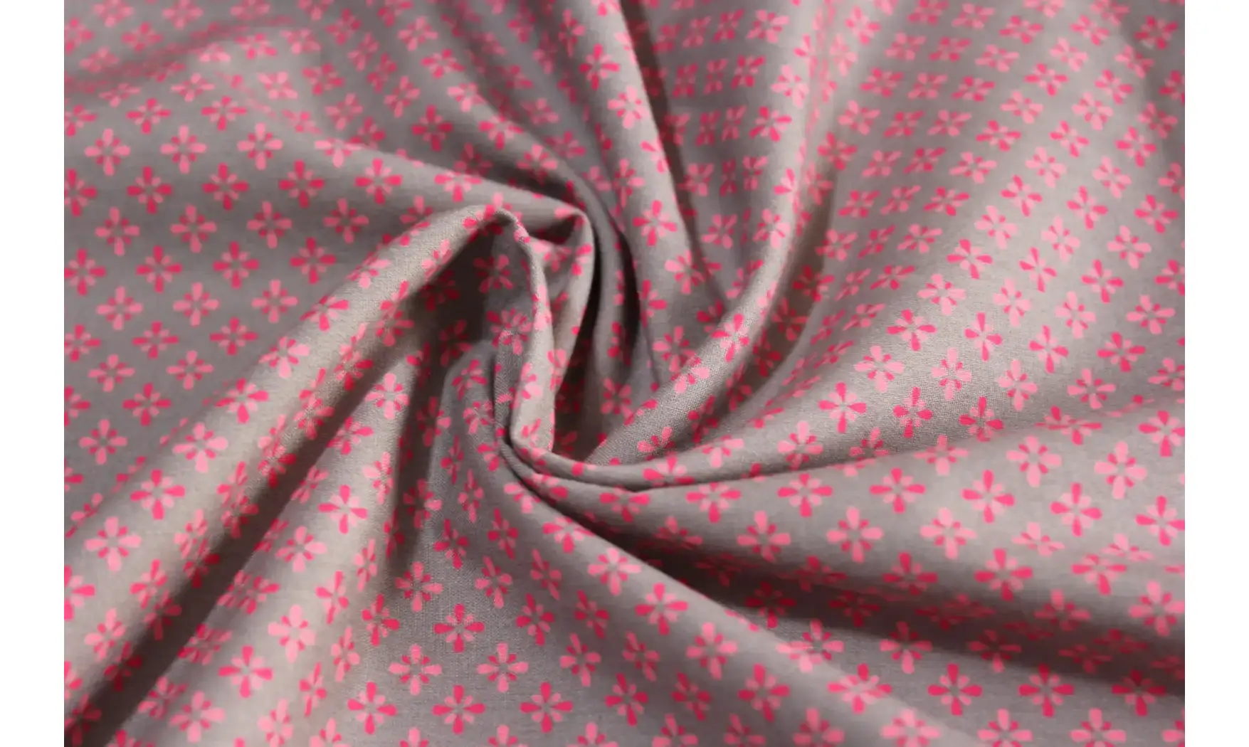 Tissu fleurettes en 140 cm