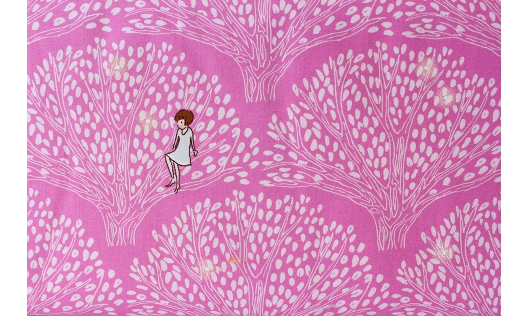 Tissu rose forêt arbres blancs lucioles