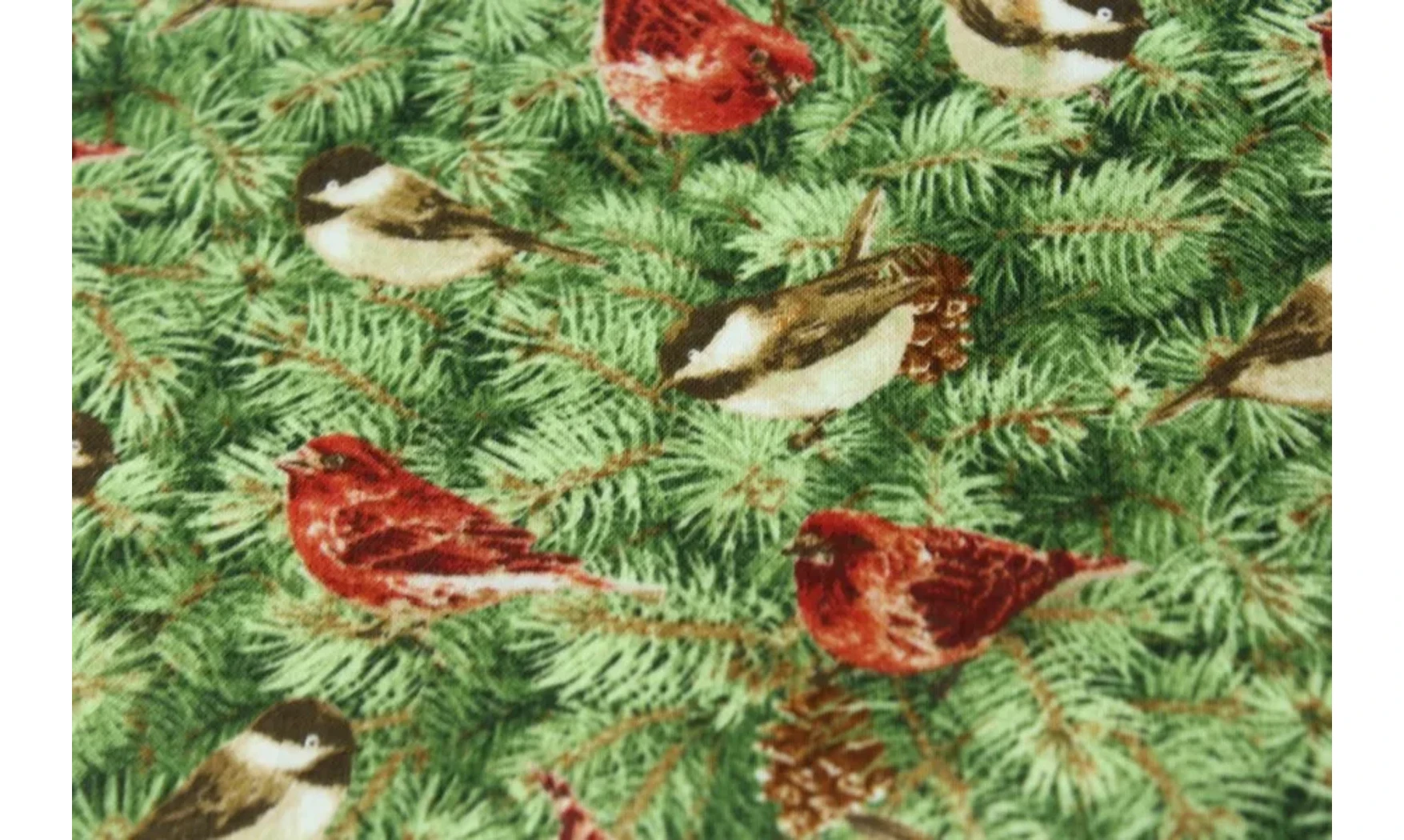 Tissu oiseaux dans les pins