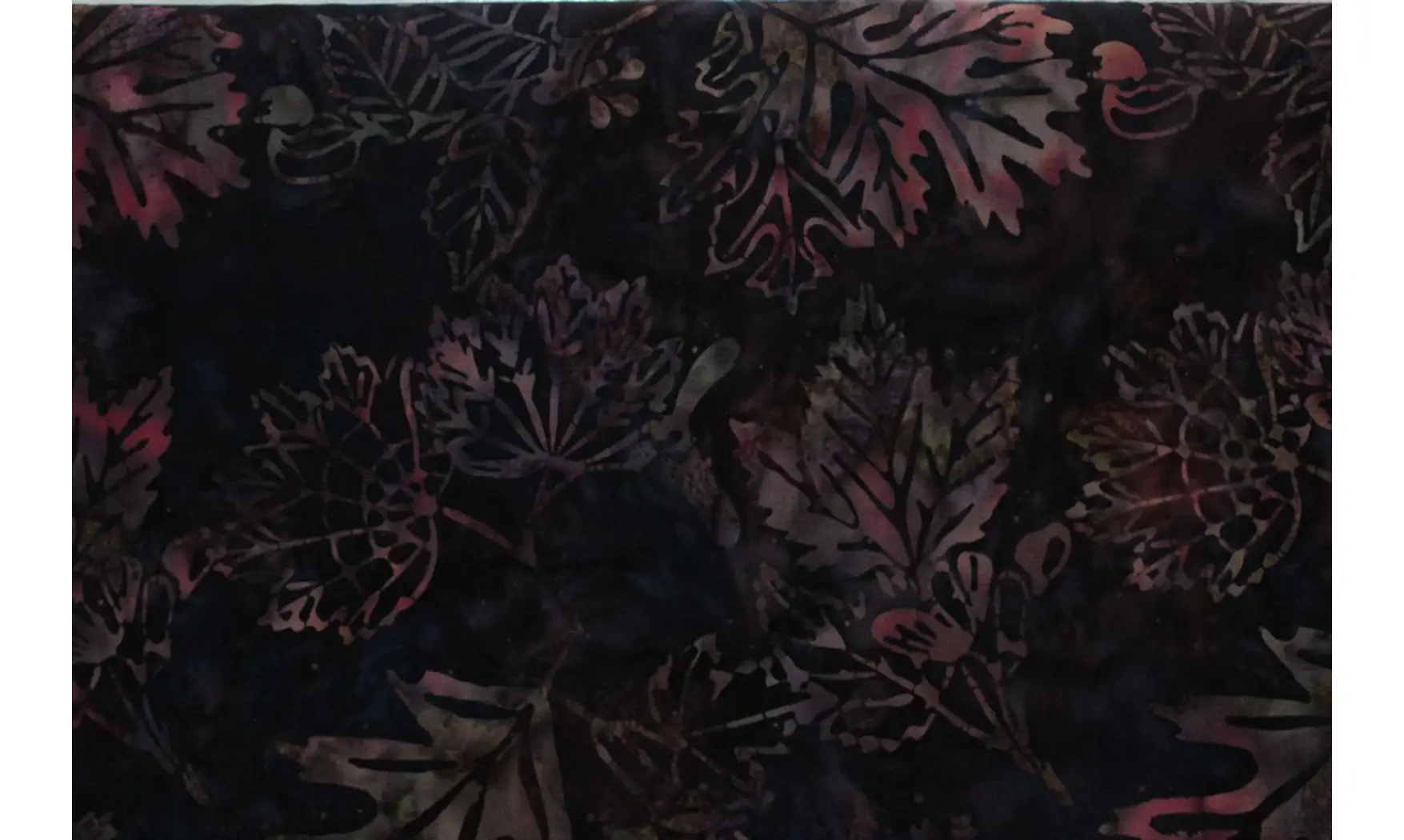 Batik violet sombre feuilles