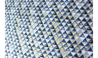 Tissu triangles bleu canard et or