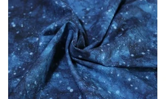 Tissu neige dans la nuit