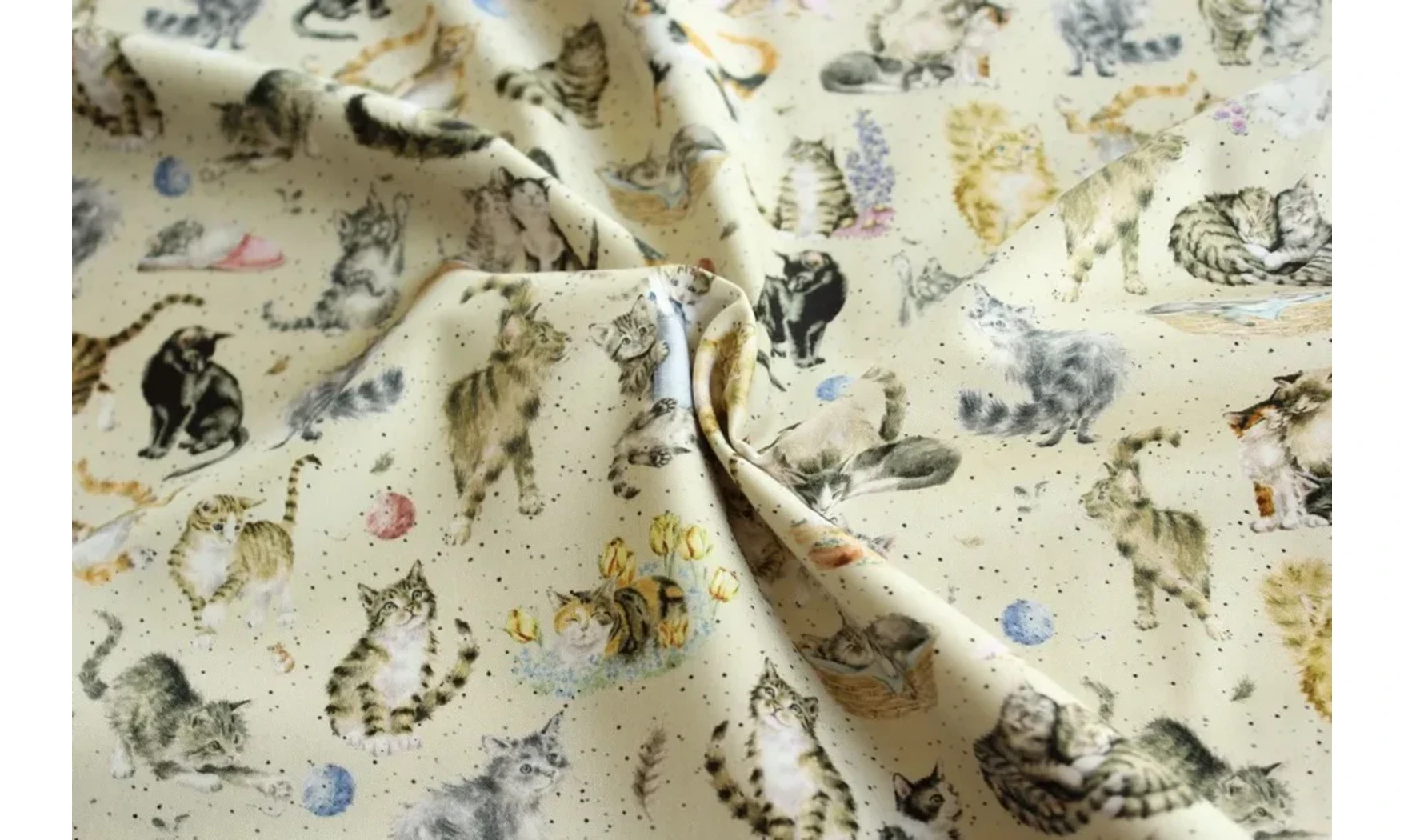 Tissu pattes et moustaches